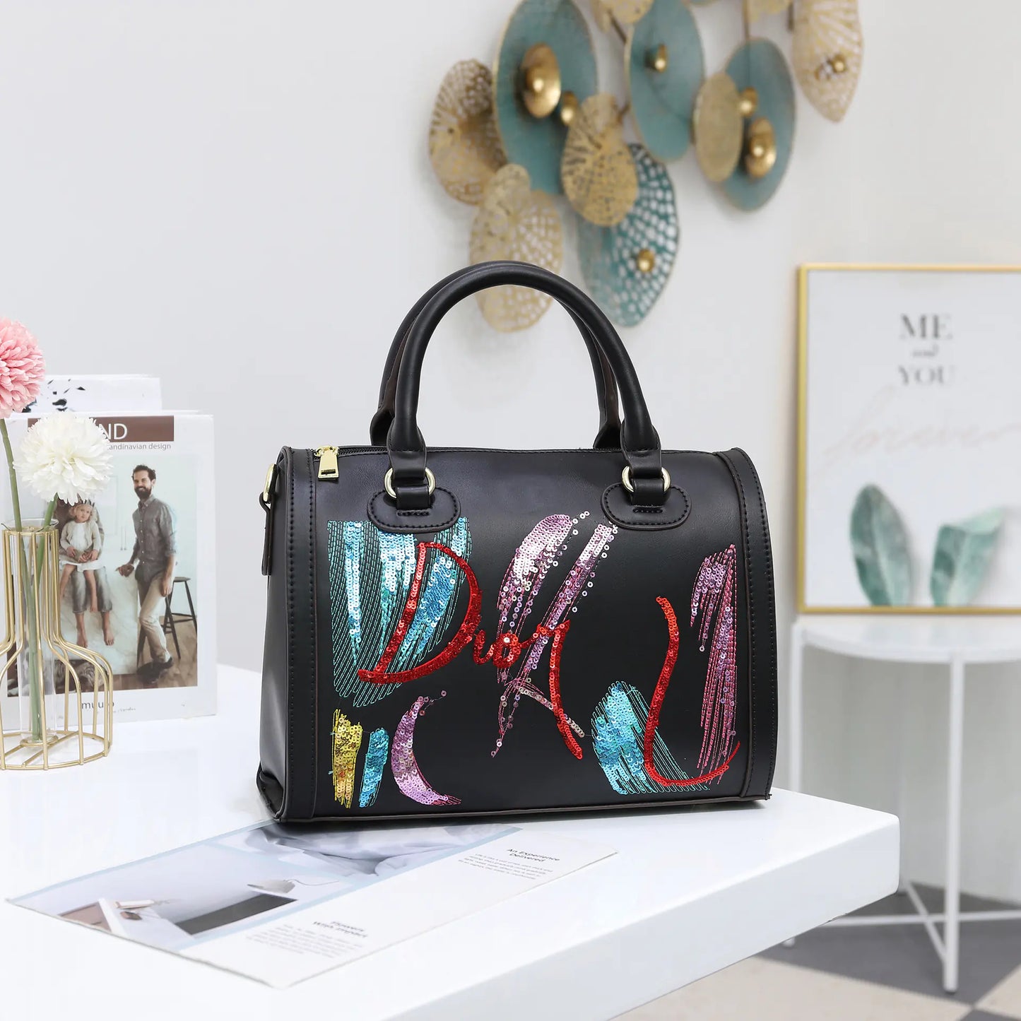 Fashionable Portable Sequin Embroidered Messenger Bag