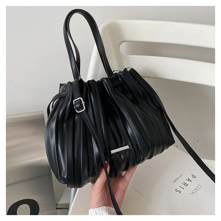 Korean Retro Pleated Cloud Handbag - Simple Casual Style
